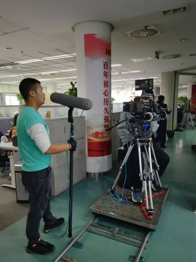 东港区广告片拍摄：用故事化表达传递品牌温度，拉近与用户的距离！